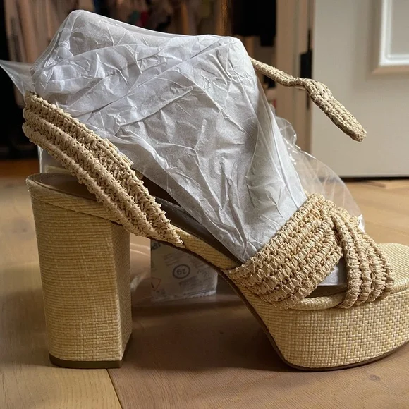 Platform Sandal Natural - Picture 4 of 8